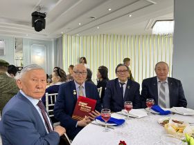 В Якутске презентовали книгу о героях медицины времен Великой Отечественной войны