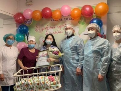 В Кобяйском районе родился первый ребенок Столетия