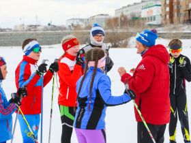 Никита Крюков и Александр Бессмертных провели мастер-класс по лыжным гонкам в Якутске
