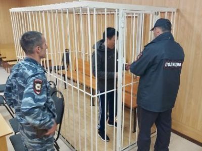 Мужчина, подозреваемый в убийстве жителя города Мирного,  заключен под стражу