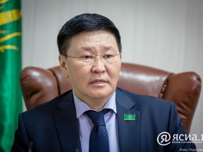 Анатолий Григорьев избран на третий срок главой Сунтарского района