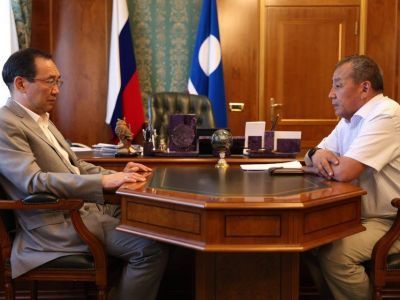 Глава Якутии поручил разработать проект строительства новых корпусов для Хатасского свинокомплекса