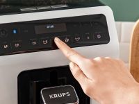 Krups Кофемашина на 2 чашки 1450 Вт, с кофемолкой, черно-белая EA8901 Krups