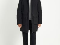 Пуховое пальто с накладными карманами