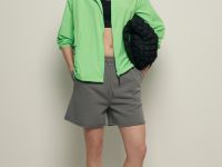 Спортивные шорты на резинке