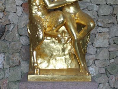 Скульптурная группа "Пан и Олимпий"