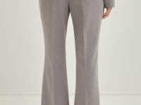 Брюки-клеш на средней посадке