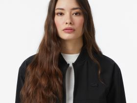 Женская куртка Lacoste