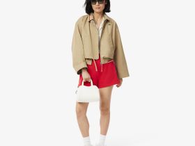 Женская куртка Lacoste из хлопка