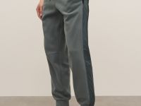 Спортивные брюки свободного силуэта с контрастной отделкой