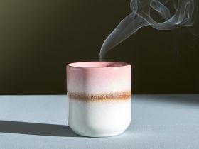 Свеча ароматическая Stelvio Роза и белый мускус