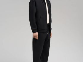 Свободная толстовка из футера