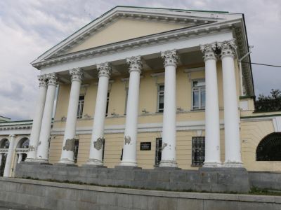 Флигель под горой