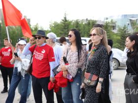 В Якутске прошел субботник «Особенности национальной уборки»