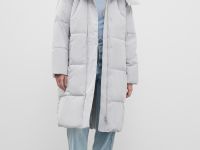 Стеганое утепленное пальто с капюшоном