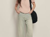 Футболка приталенного силуэта с принтом