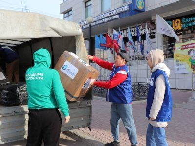 Из Якутска отправили первую партию гуманитарной помощи для оренбуржцев