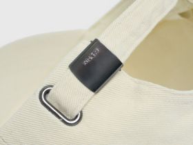 Бейсболка с вышивкой, Белый