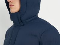 Утепленное пальто с воротником-стойкой