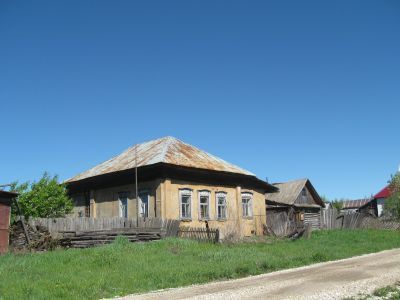 Дом, где жил старейший камнерез А.И. Шадрин