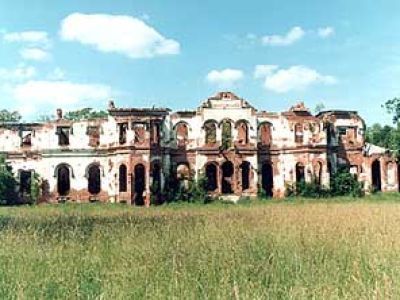 Дворцово-парковый ансамбль