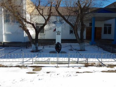 Памятник Герою Советского Союза Н.М.Санджирову