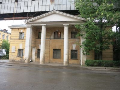 Лазарет Александровской инвалидной команды (Главная контора и лаборатории Обуховского сталелитейного завода)