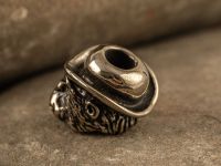 Бусина для темляка Горилла в шляпе, мельхиор