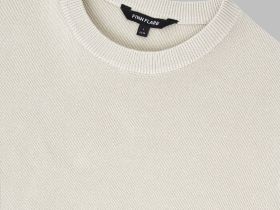 Легкий базовый джемпер прямого кроя