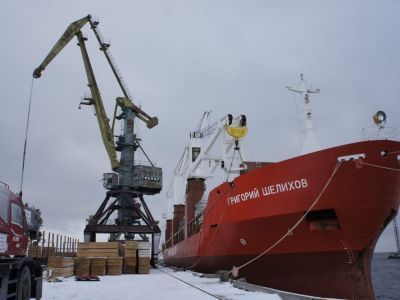 Морским воротам Тикси исполнилось 85 лет