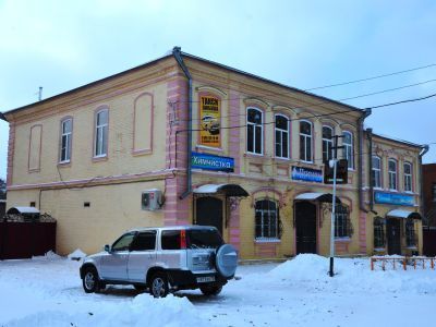 Административное здание (бывшее купеческое)