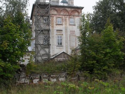 Церковь Рождества Богородицы с интерьером