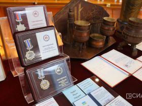 В Якутии отметили 80-летие Героя Труда России Михаила Готовцева