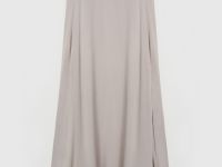 Атласное платье макси с боковым разрезом