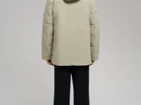 Утепленное полупальто с накладными карманами