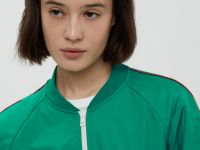 Олимпийка с контрастной отделкой из капсулы ретро