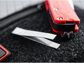 Складной нож Boker Fire Ant Red, сталь 1.4116, рукоять полипропилен, красный