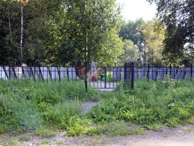 Братское захоронение советских воинов, погибших в 1941-1944 гг.