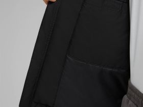 Утепленная куртка с капюшоном