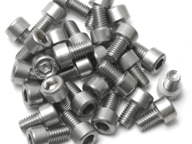 Универсальные болты DIN912 A2 для крепления аксессуаров к раме (серебристый 35 мм M6)