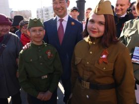 Глава Якутии принял участие в праздничных мероприятиях проекта «Проспект Победы»