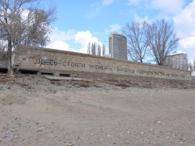 "Опорная стена" - место боев 13 Гвардейской стрелковой дивизии 62 Армии под командованием  Родимцева А.И.