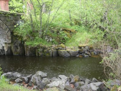 Канал между Лещевым озером и оз. Сисяярви