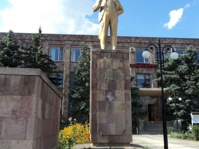 Памятник В.И.Ленину