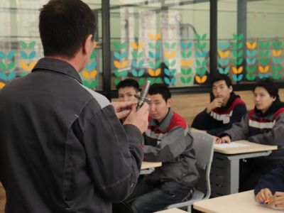 Три педагога из Якутии стали экспертами — разработчиками оценочных материалов демоэкзамена