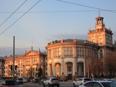 Главный корпус Ростовского института железнодорожного транспорта