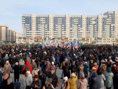 Якутские мужчины вышли на осуохай в поддержку решений президента России