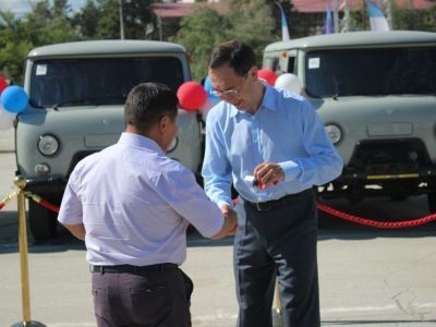 Якутия получила 25 машин по программе модернизации первичного звена здравоохранения