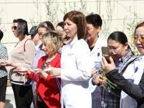 Сэргэ установили на территории глазной больницы Якутии