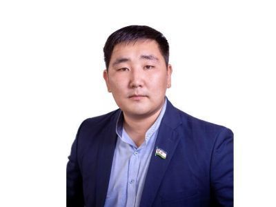 Председатель комиссии по молодежной политике Якутской гордумы поздравляет с Днем защиты детей